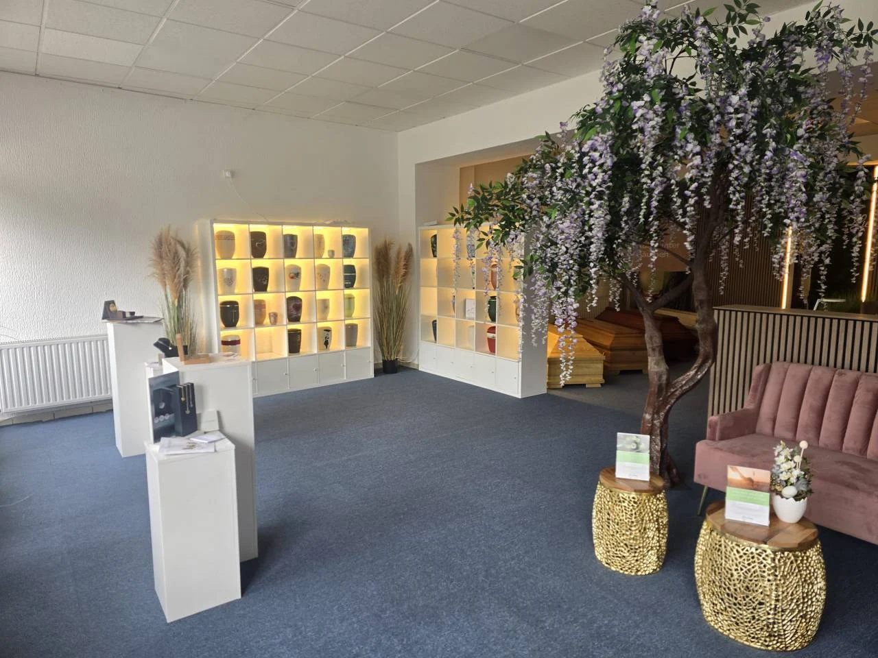 Empfang und Ausstellungsbereich in Eppelborn